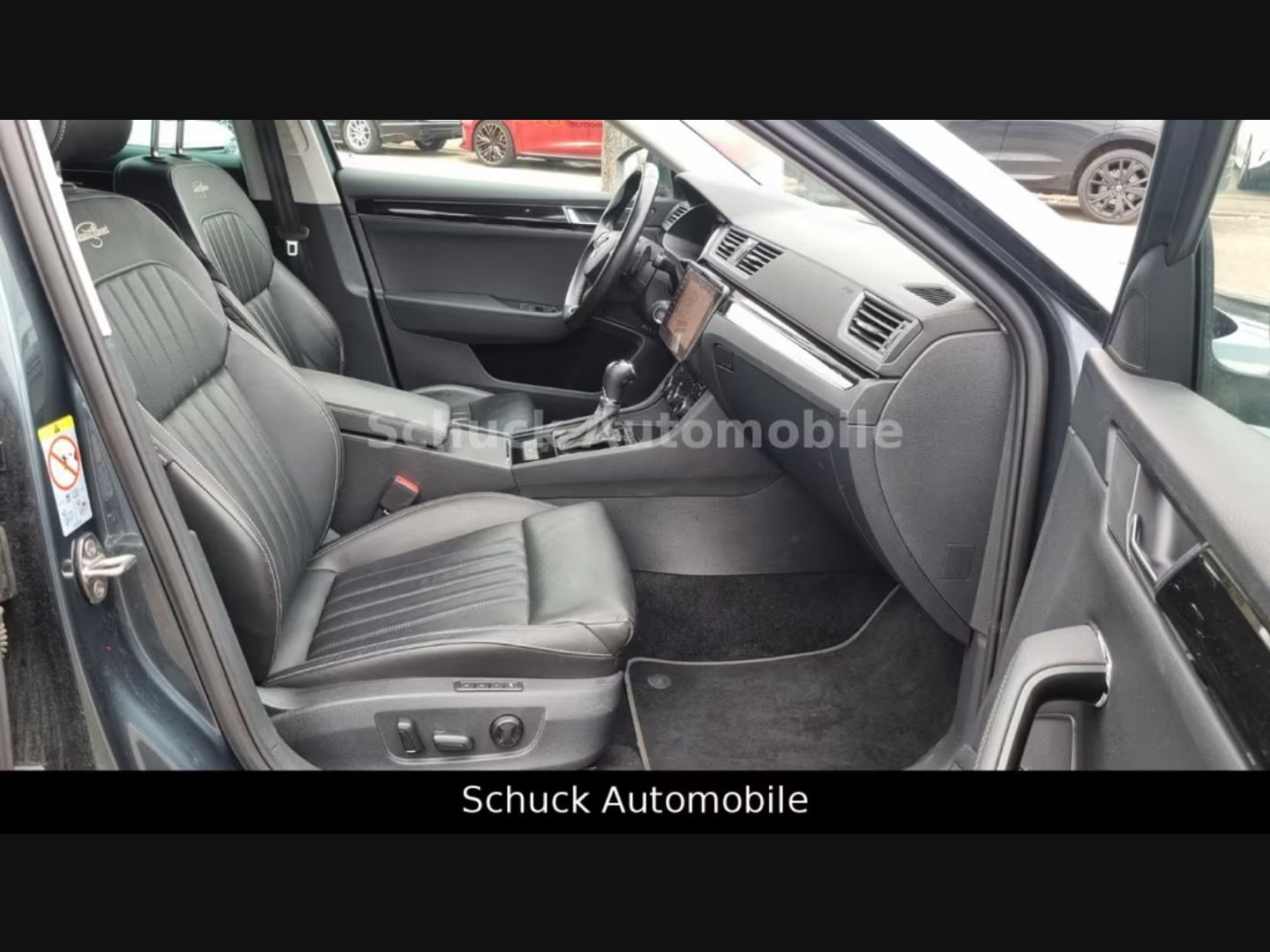 Skoda Superb — фото 11