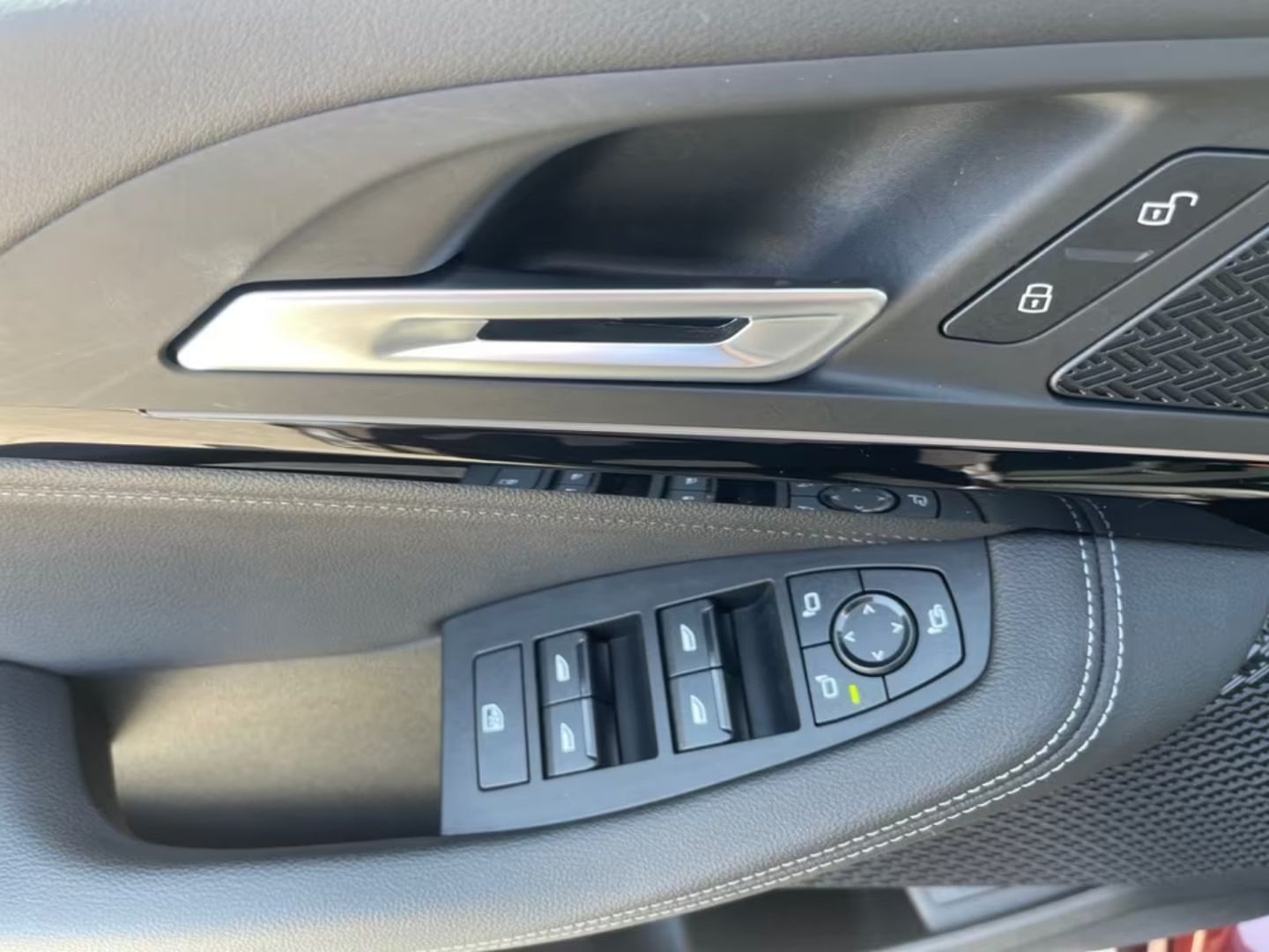 BMW 218 Active Tourer — фото 8