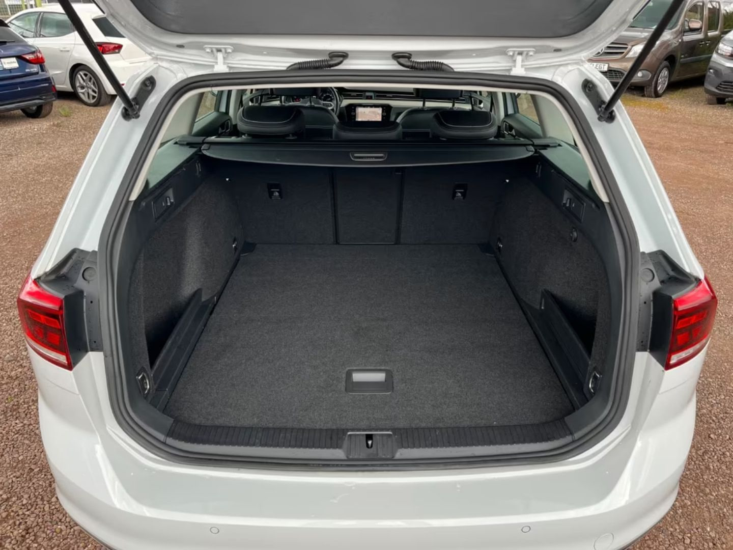 Volkswagen Passat Variant — фото 6