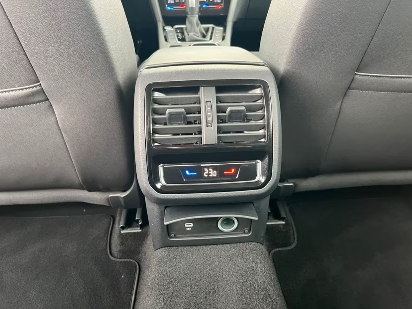 Volkswagen Passat Variant — фото 9