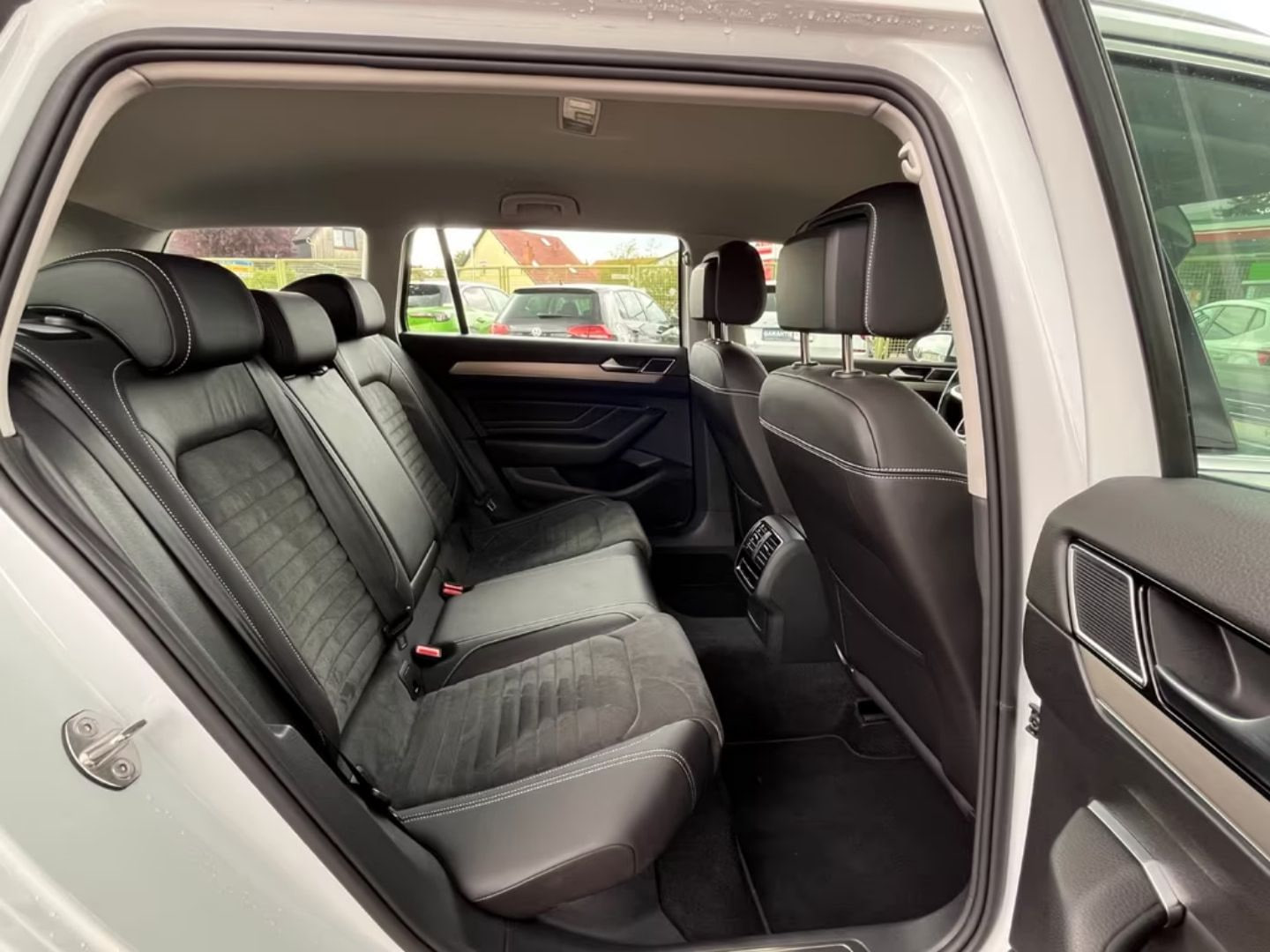 Volkswagen Passat Variant — фото 14