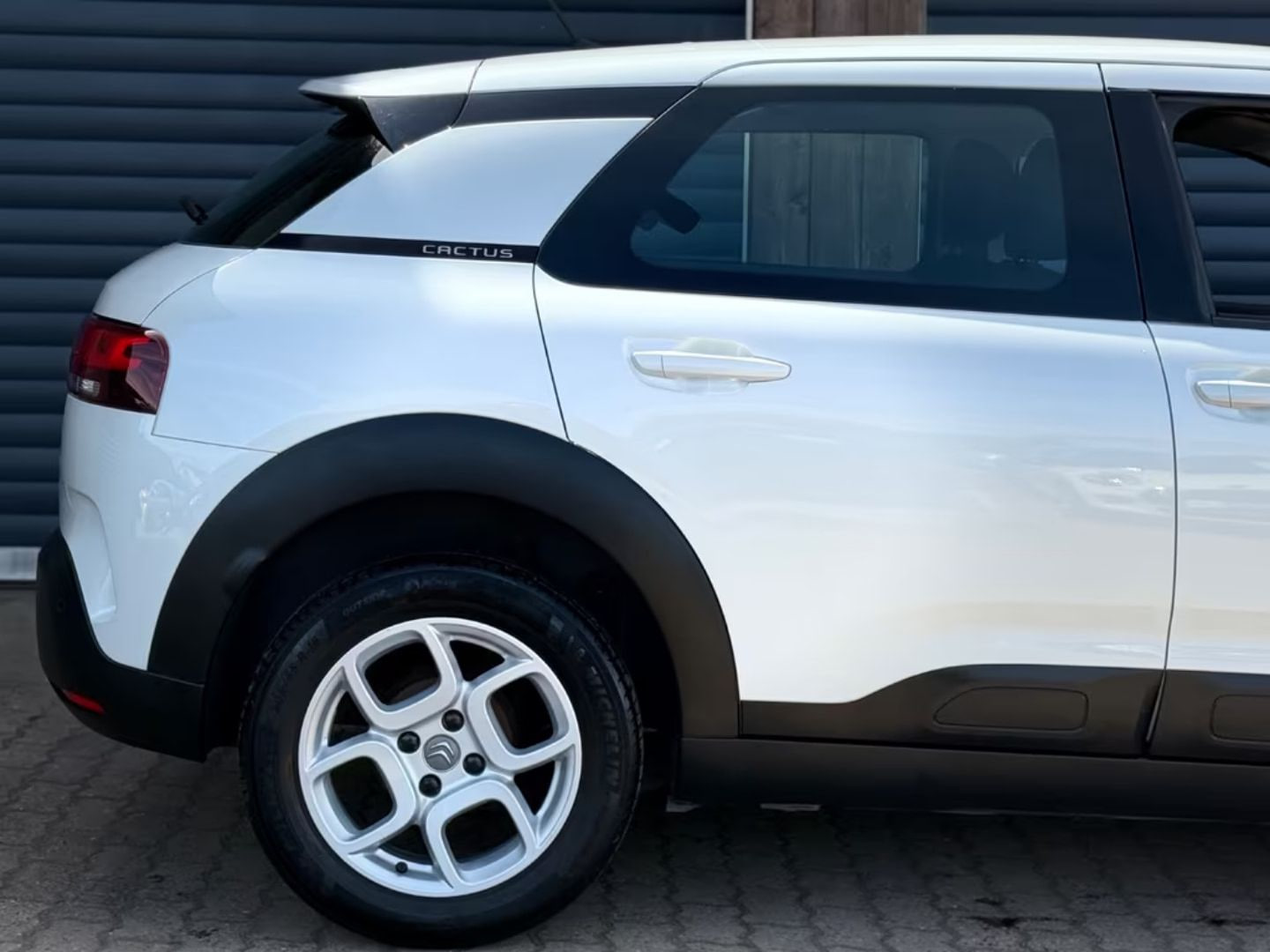 Citroen C4 Cactus — фото 13