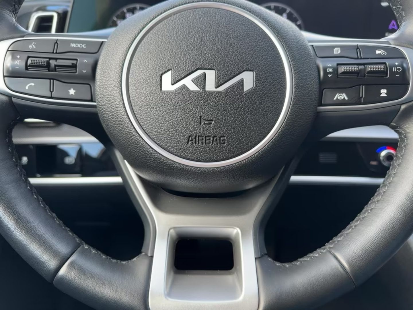 Kia Sportage — фото 15