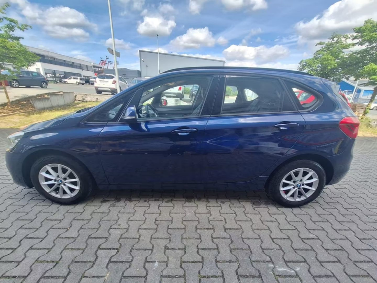 BMW 216 Active Tourer — фото 4