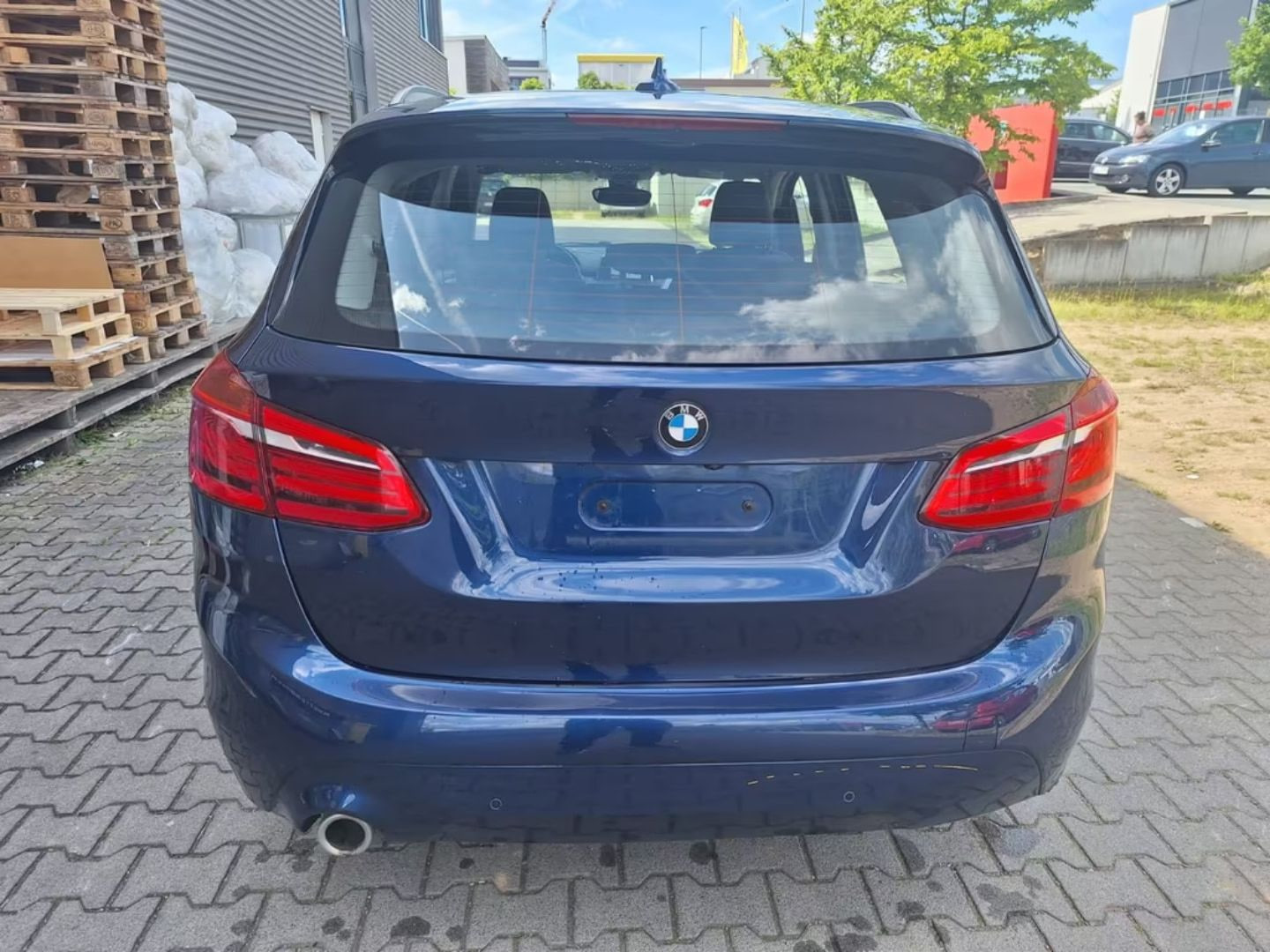 BMW 216 Active Tourer — фото 7