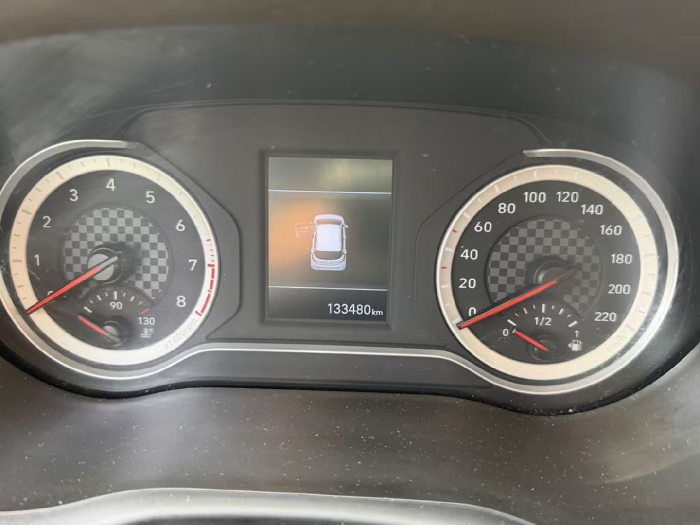 Hyundai i10 — фото 10