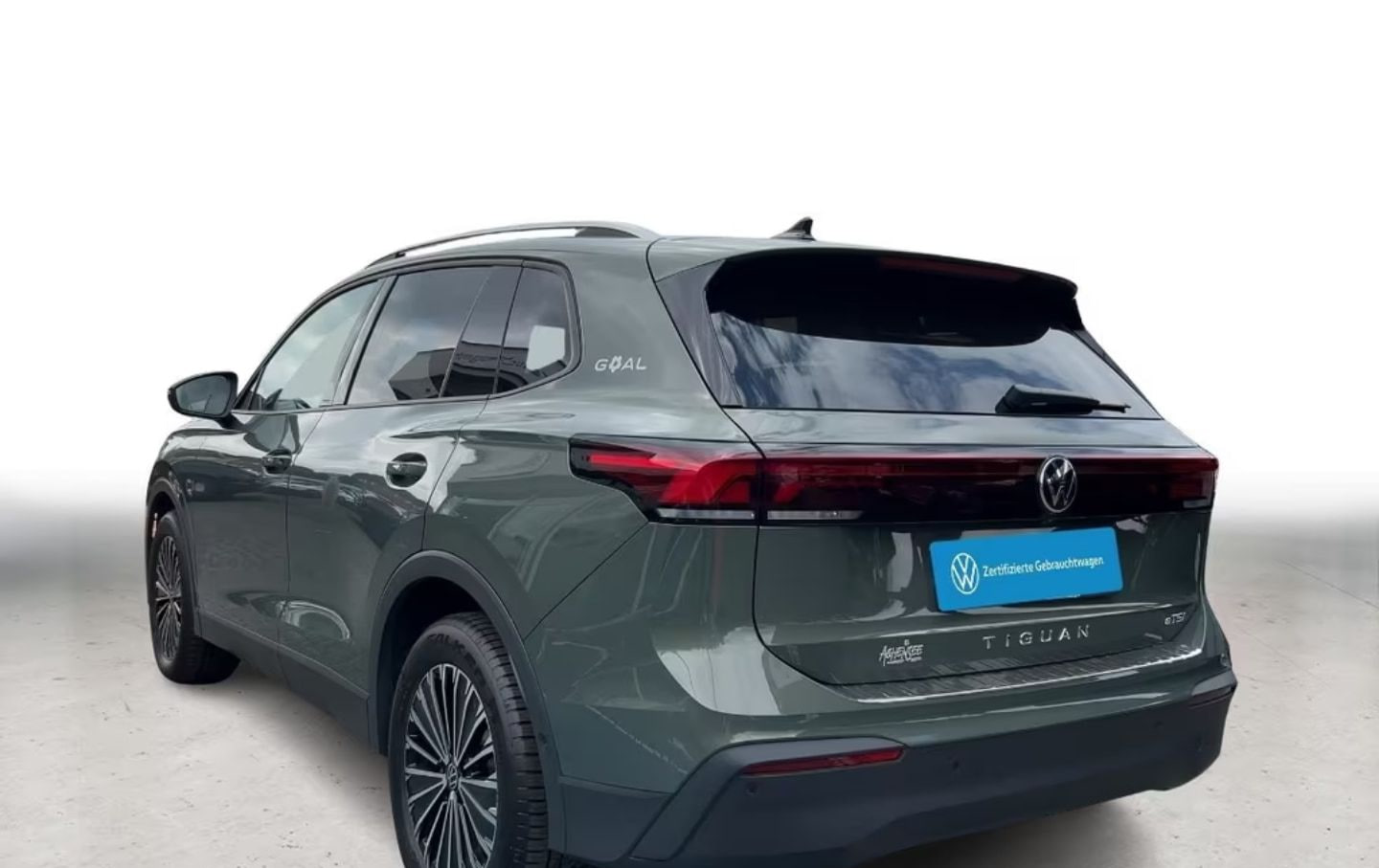 Volkswagen Tiguan — фото 6
