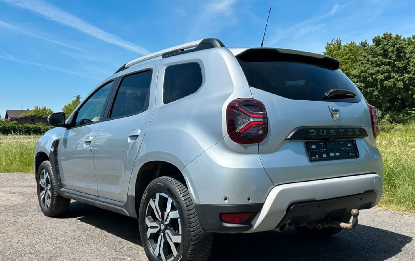 Dacia Duster — фото 5