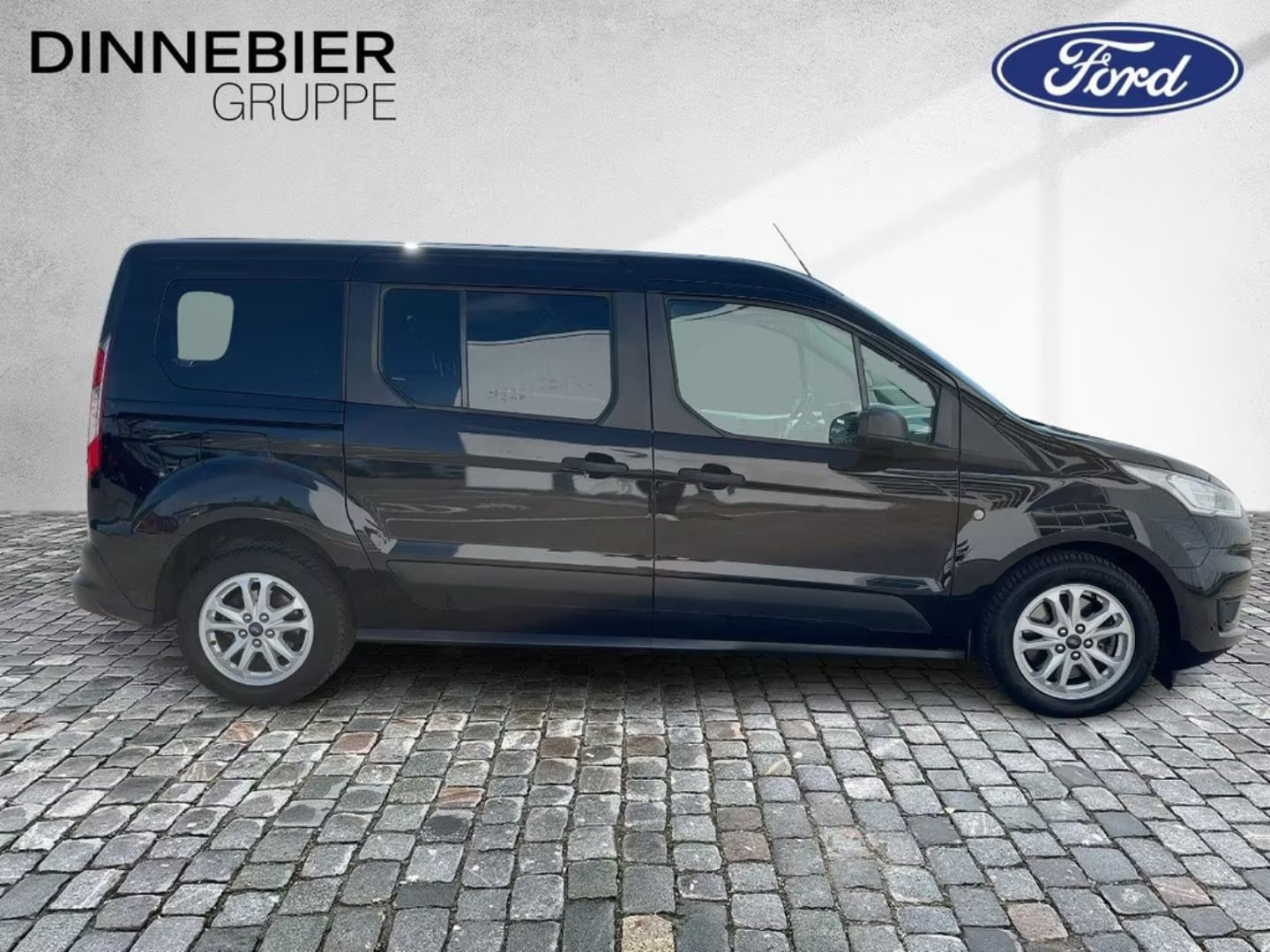 Ford Grand Tourneo — фото 4
