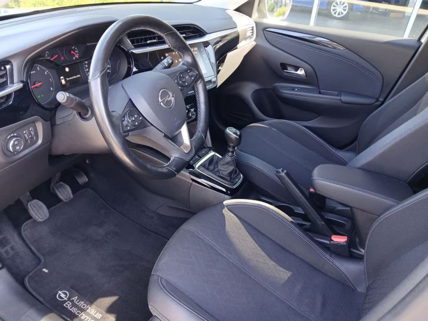 Opel Corsa — фото 8