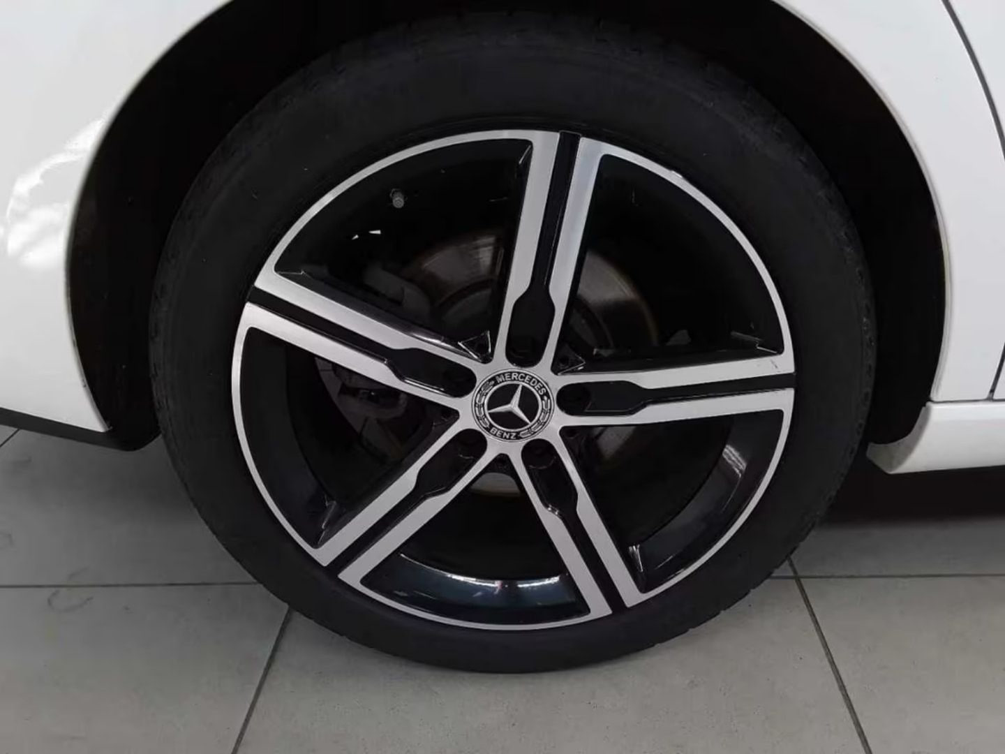 Mercedes-Benz CLA 200 — фото 14