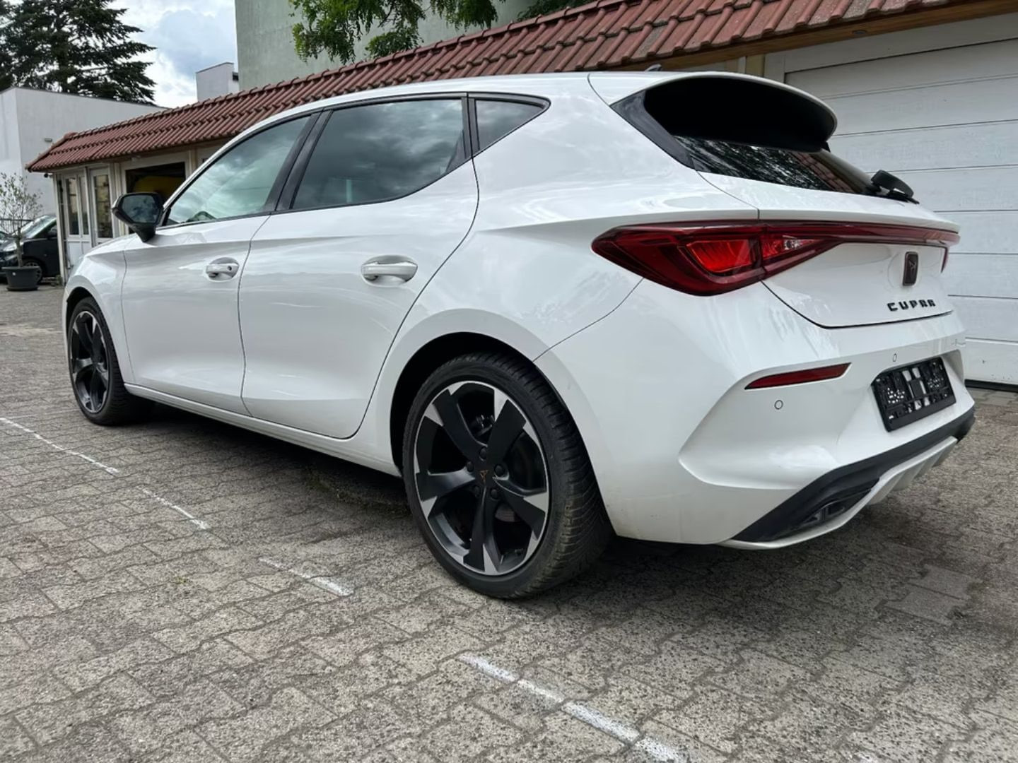Cupra Leon — фото 4