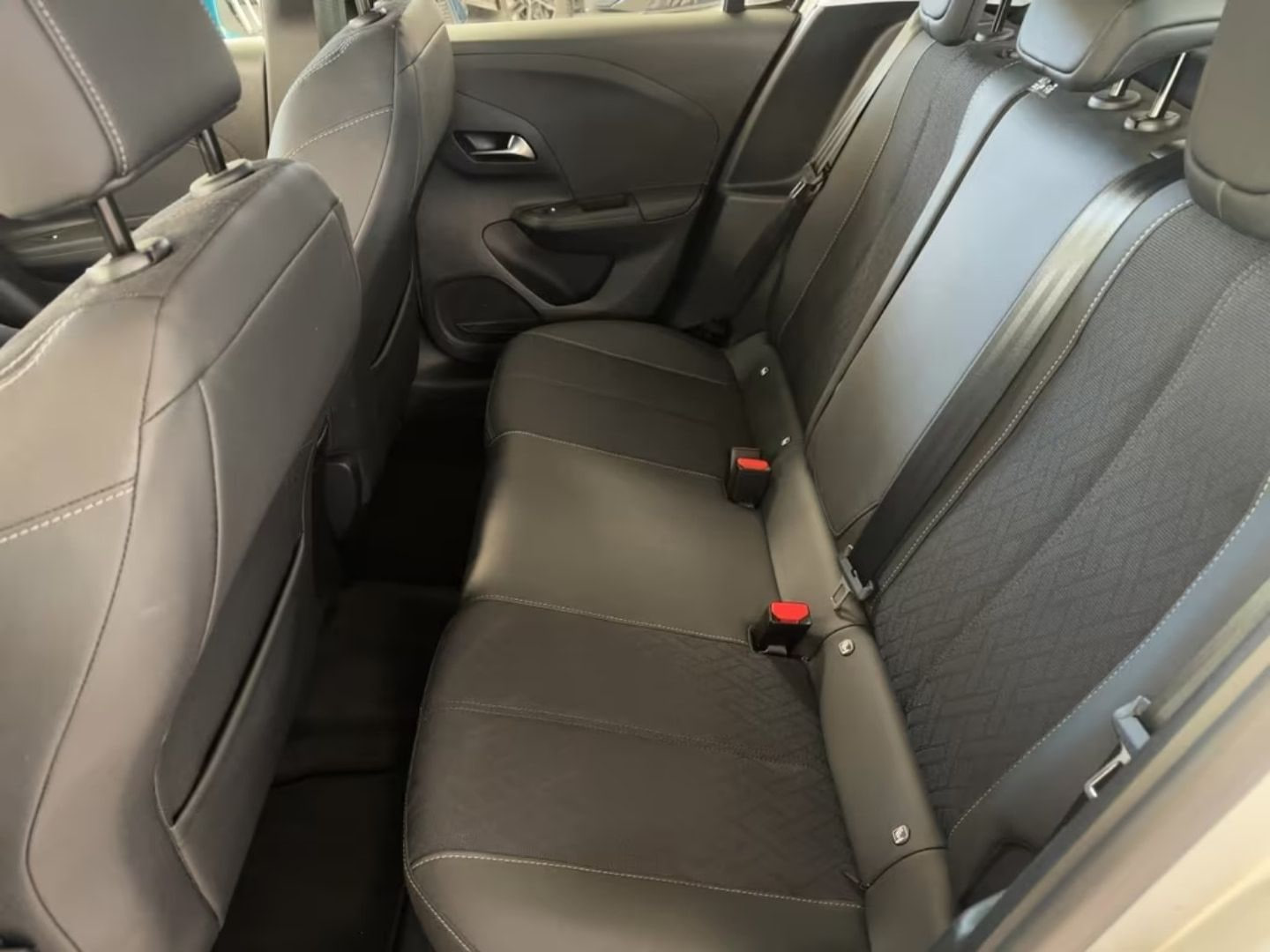 Opel Corsa — фото 11