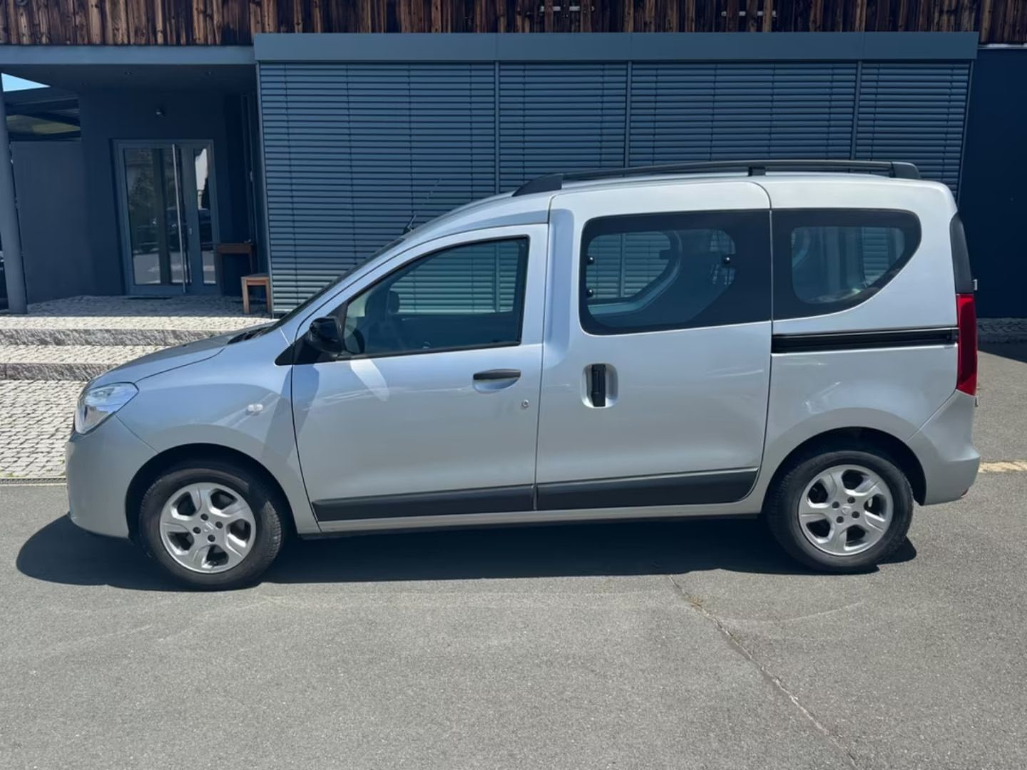 Dacia Dokker — фото 3