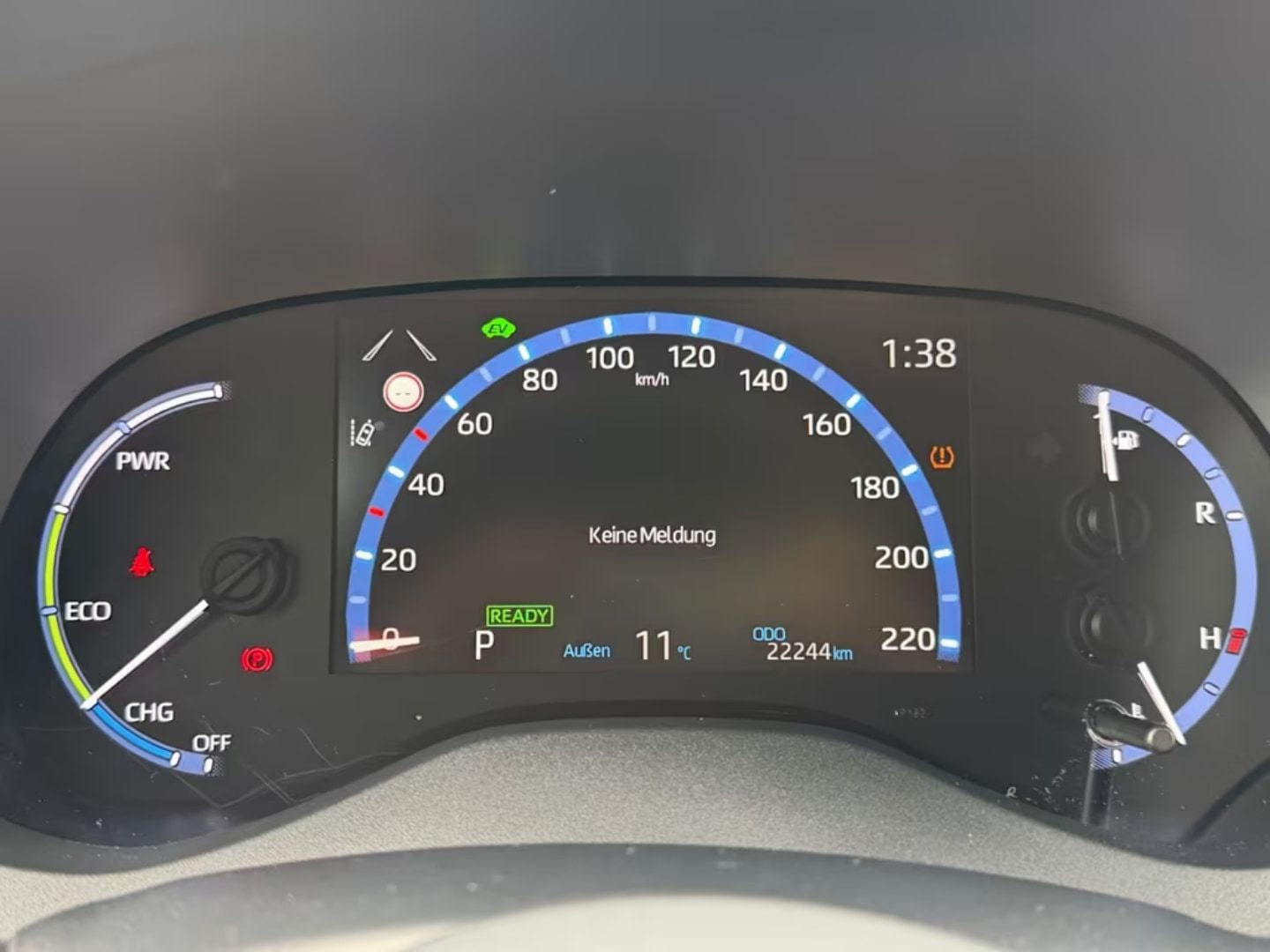 Toyota Yaris Cross — фото 9