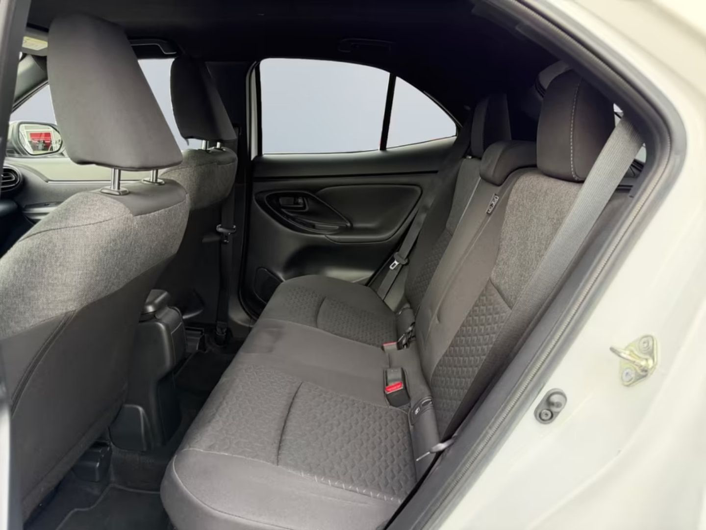 Toyota Yaris Cross — фото 10