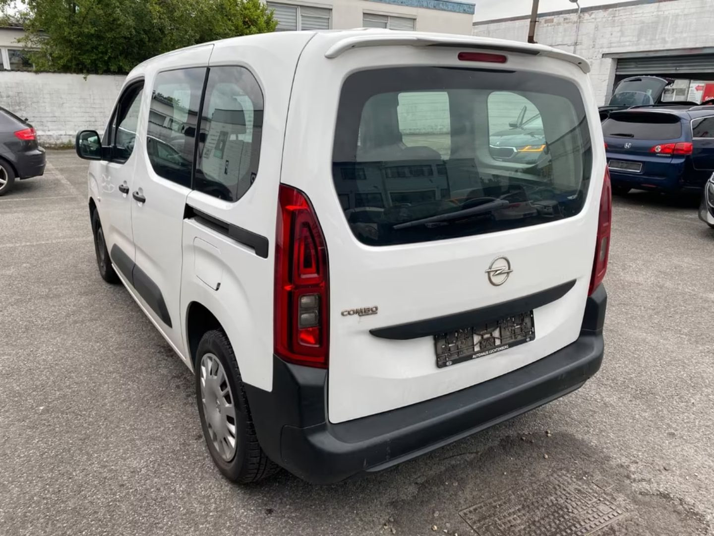 Opel Combo — фото 7