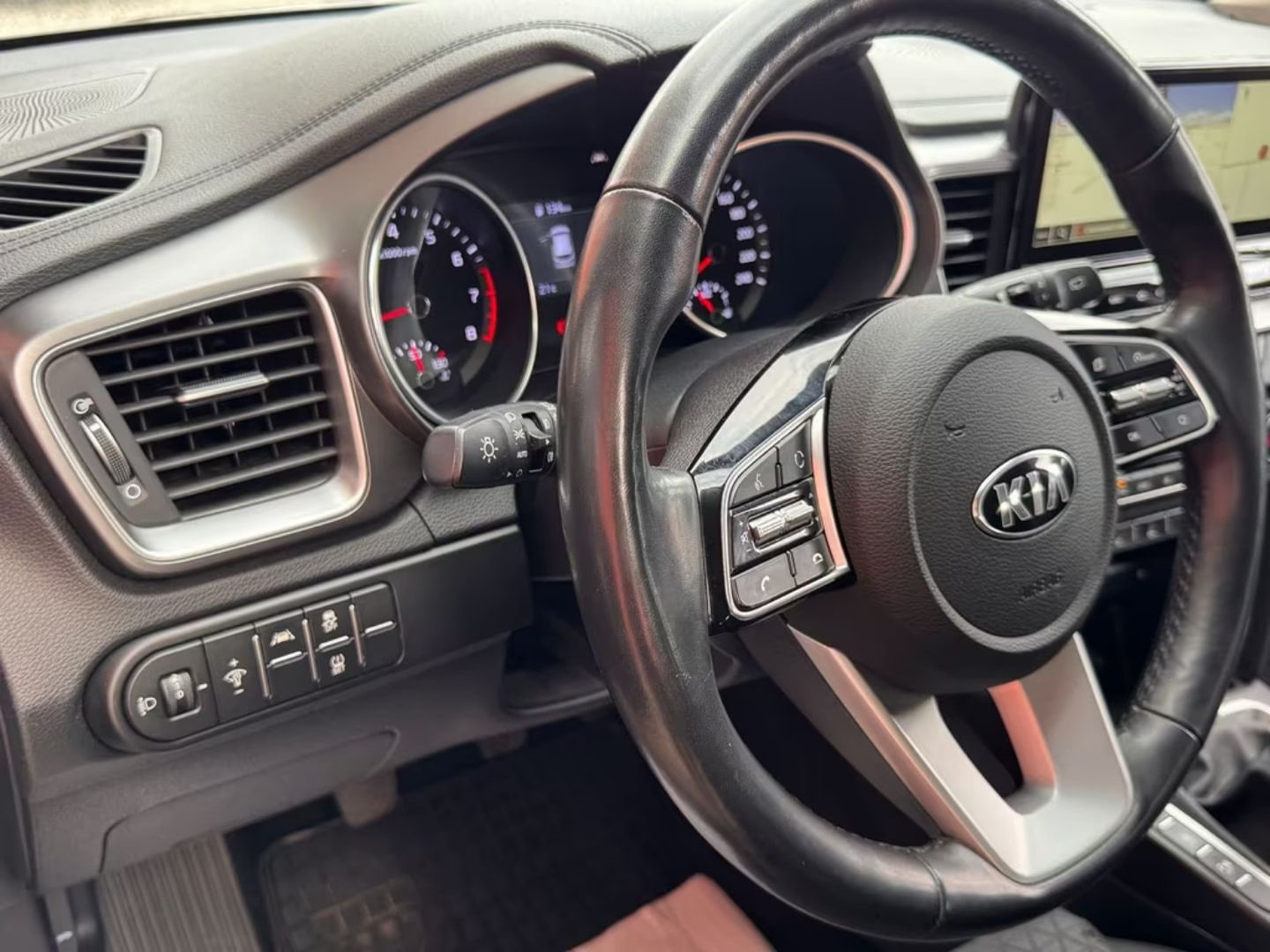 Kia cee'd Sportswagon — фото 14