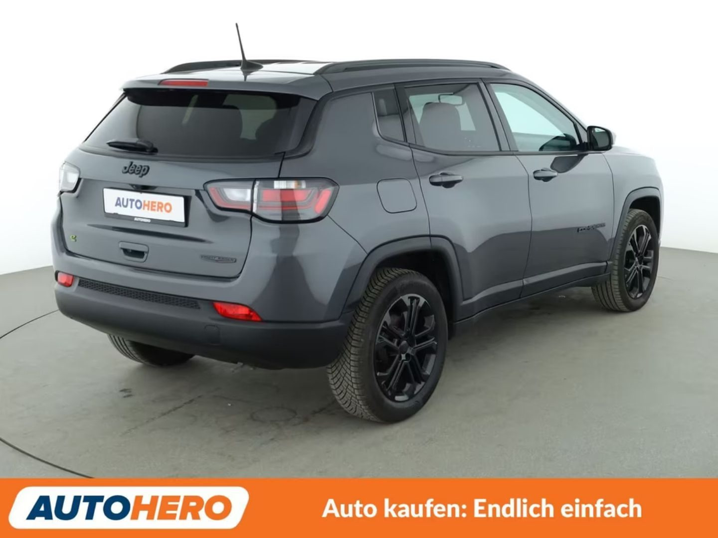 Jeep Compass — фото 6