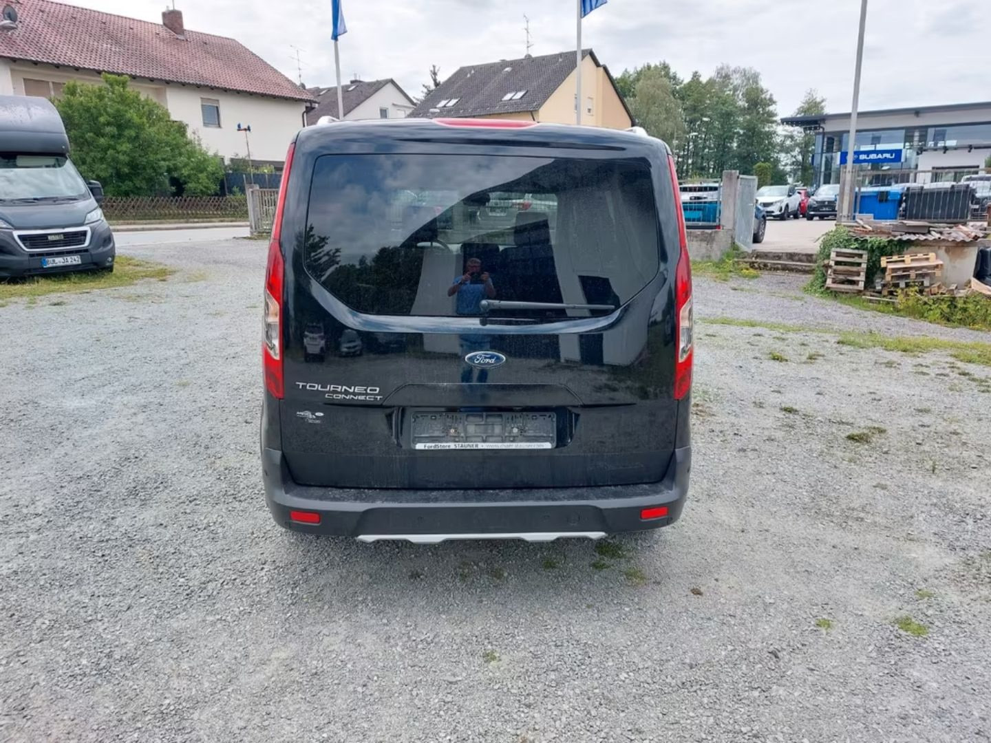 Ford Grand Tourneo — фото 7