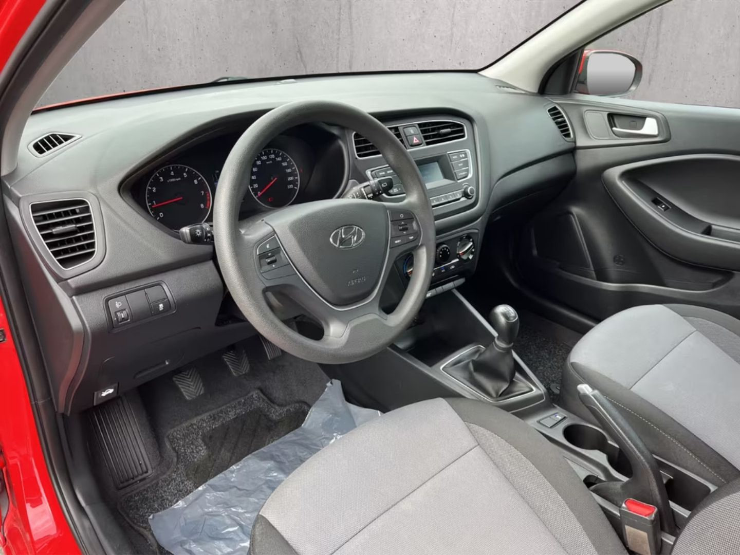 Hyundai i20 — фото 13