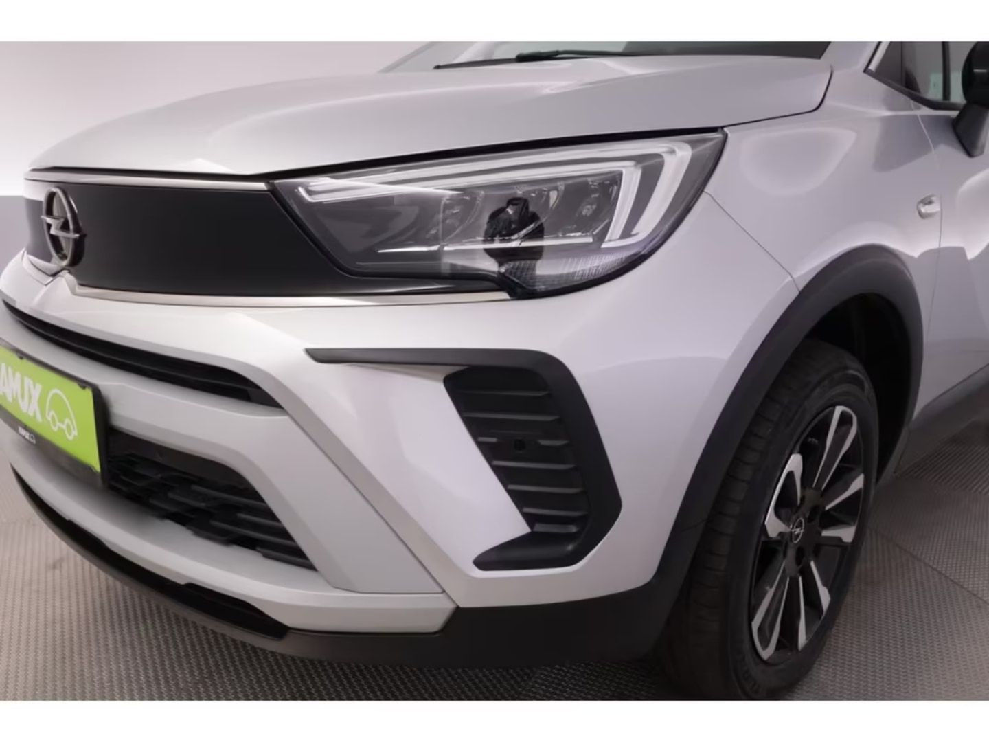 Opel Crossland (X) — фото 14