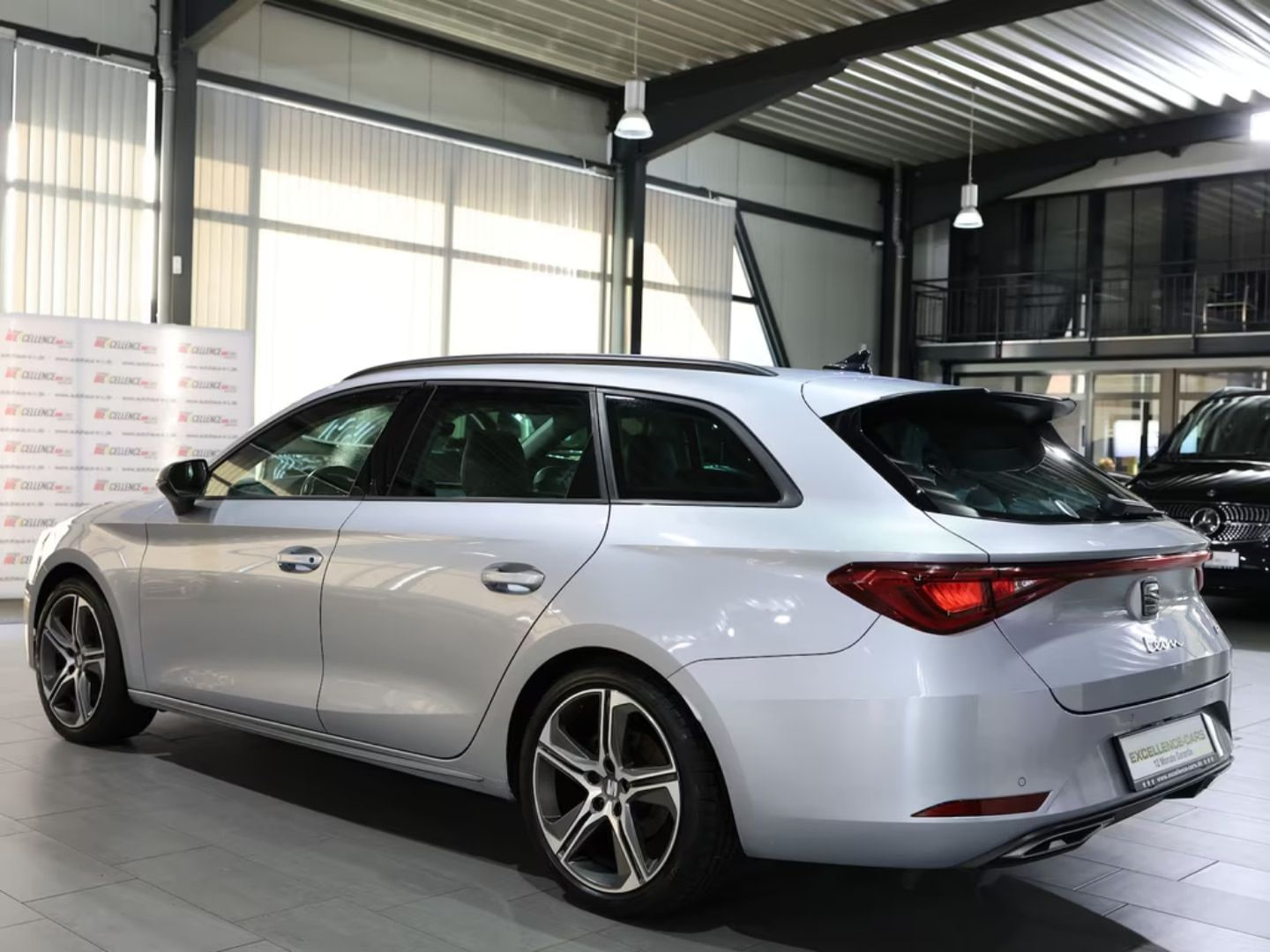 Seat Leon — фото 12