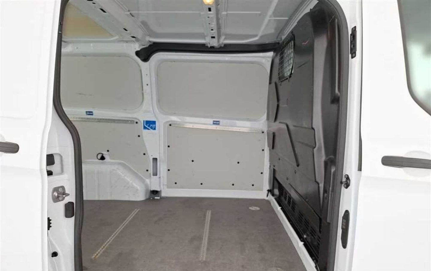 Ford Transit Custom — фото 4