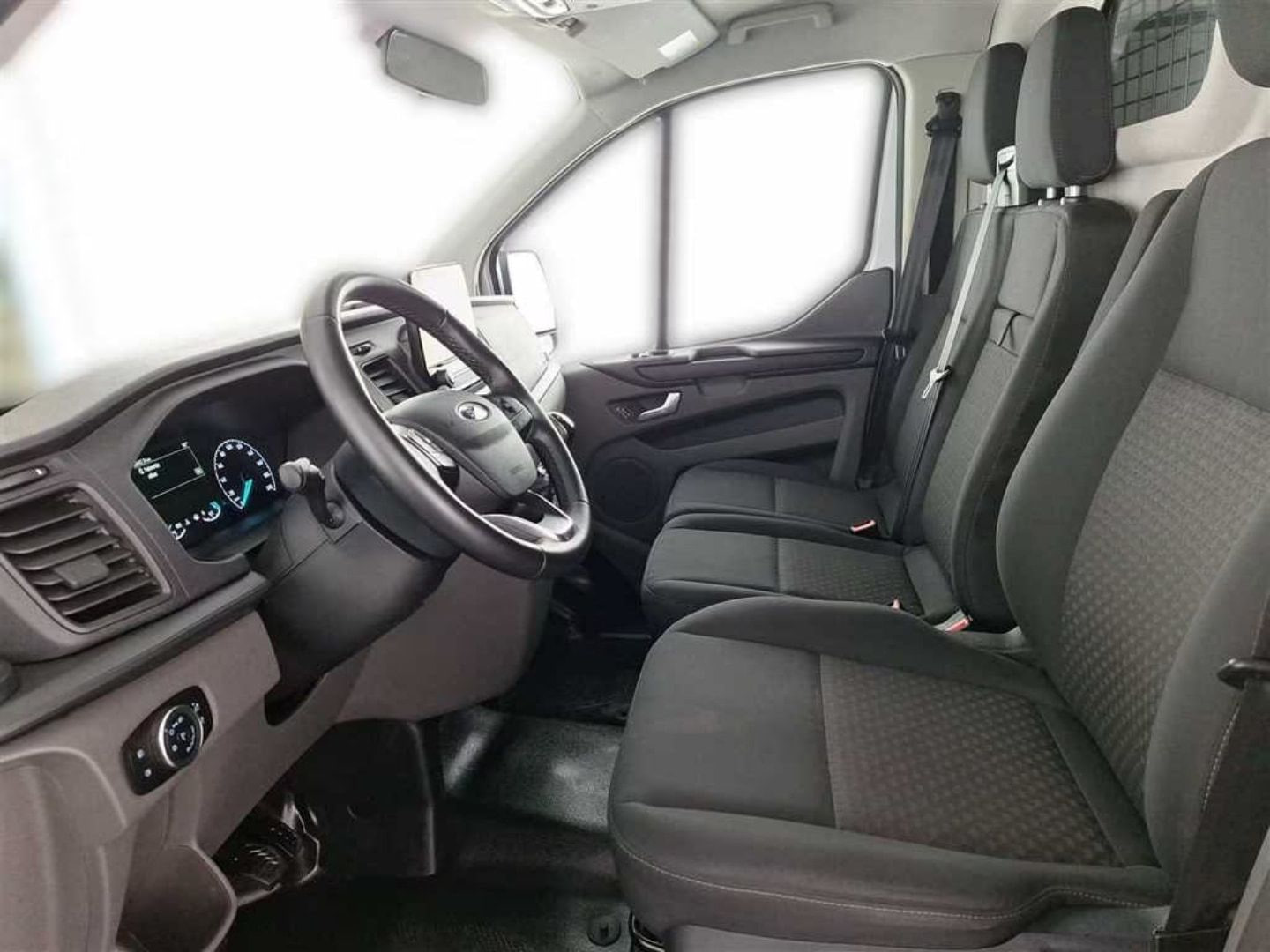 Ford Transit Custom — фото 11
