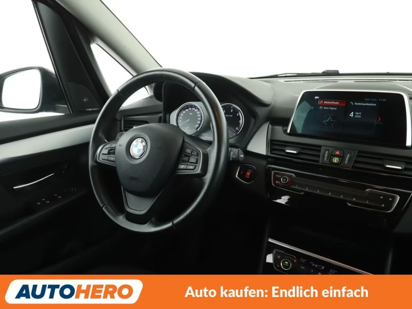 BMW 218 Gran Tourer — фото 9