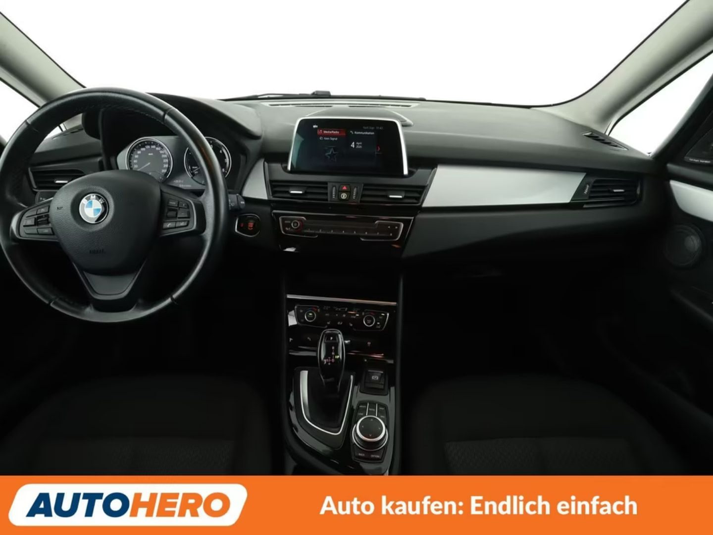 BMW 218 Gran Tourer — фото 11