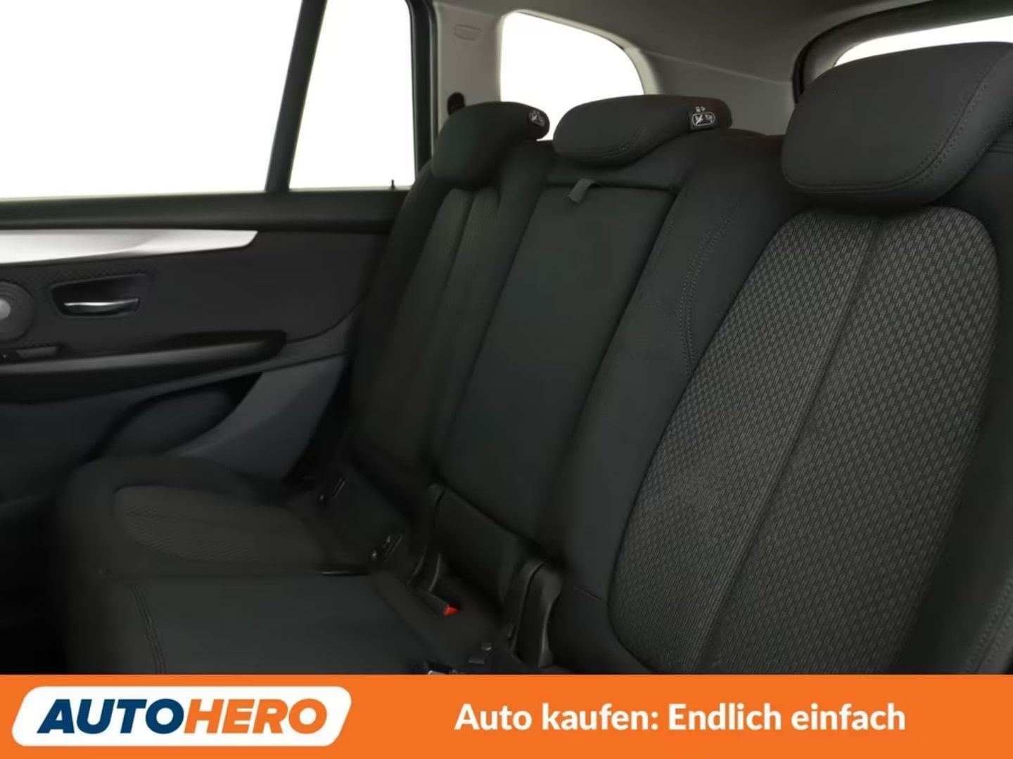 BMW 218 Gran Tourer — фото 14