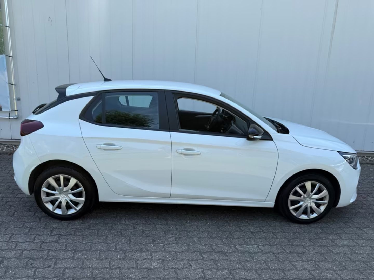 Opel Corsa — фото 6