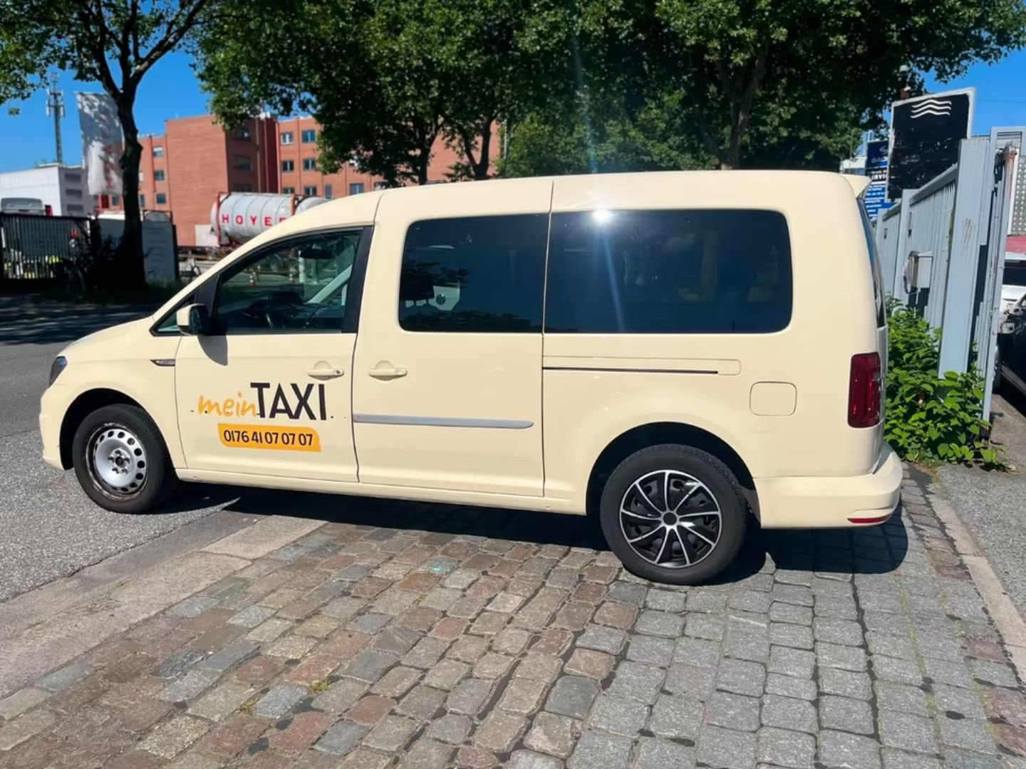 Volkswagen Caddy — фото 2