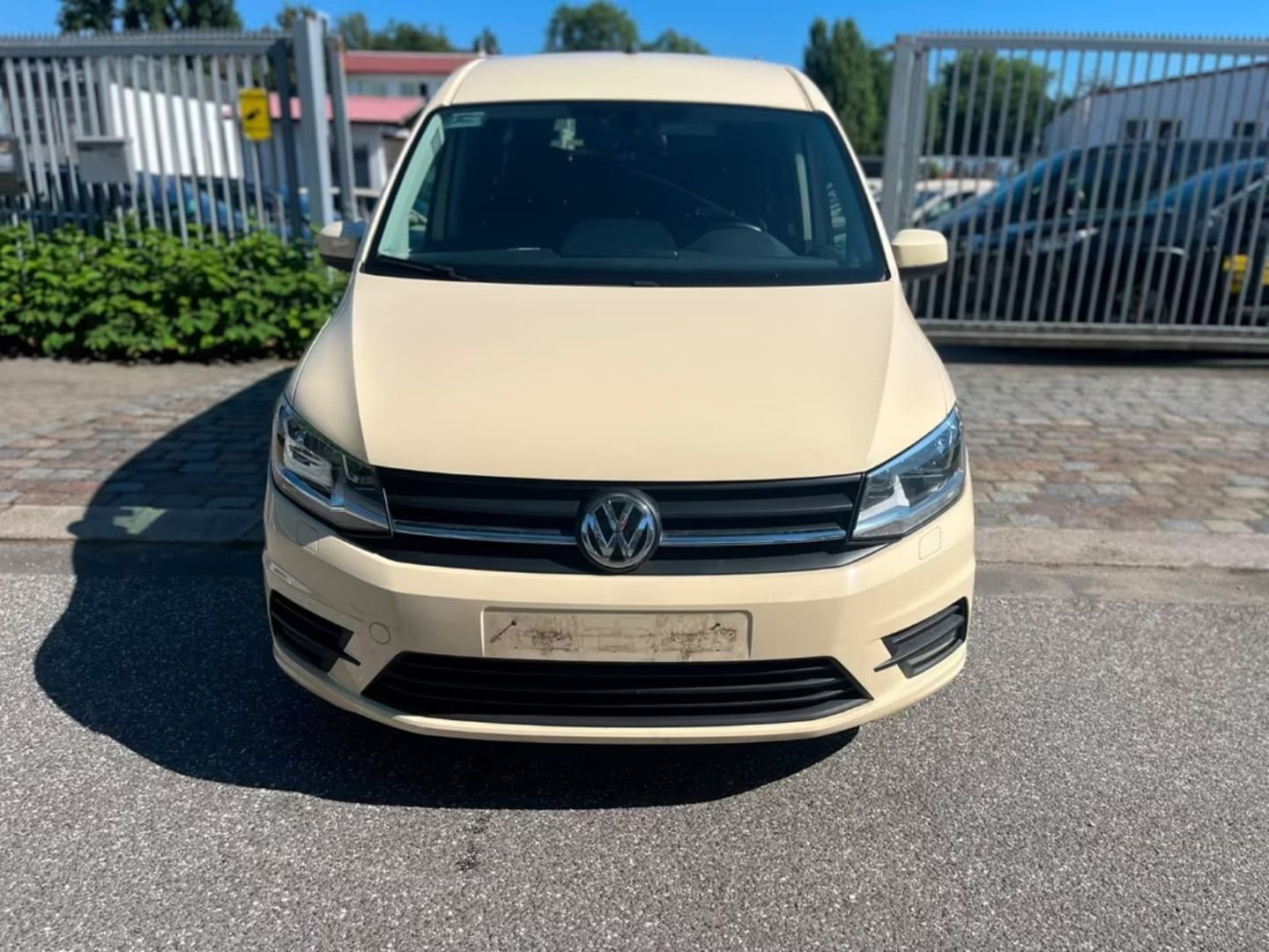 Volkswagen Caddy — фото 6