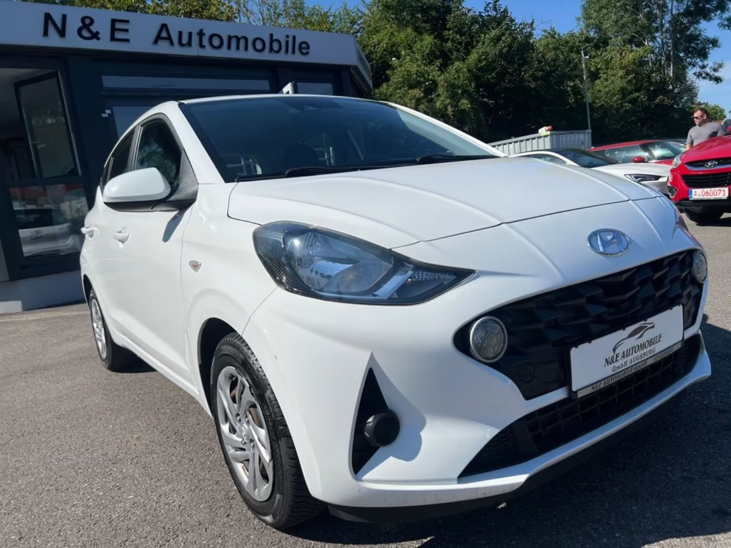 Hyundai i10 — фото 1