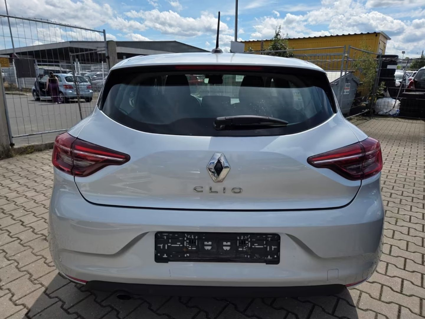 Renault Clio — фото 4