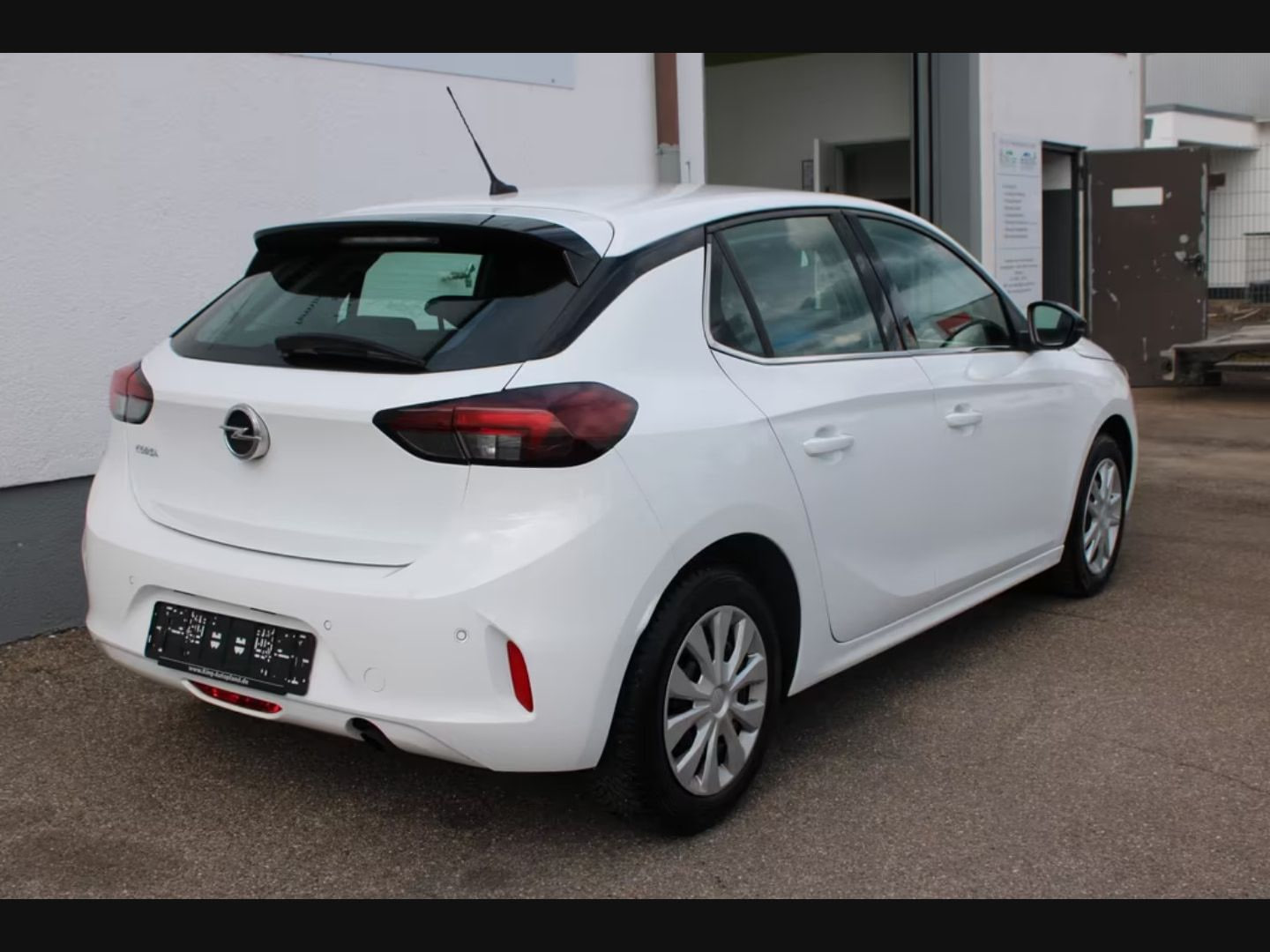 Opel Corsa — фото 10