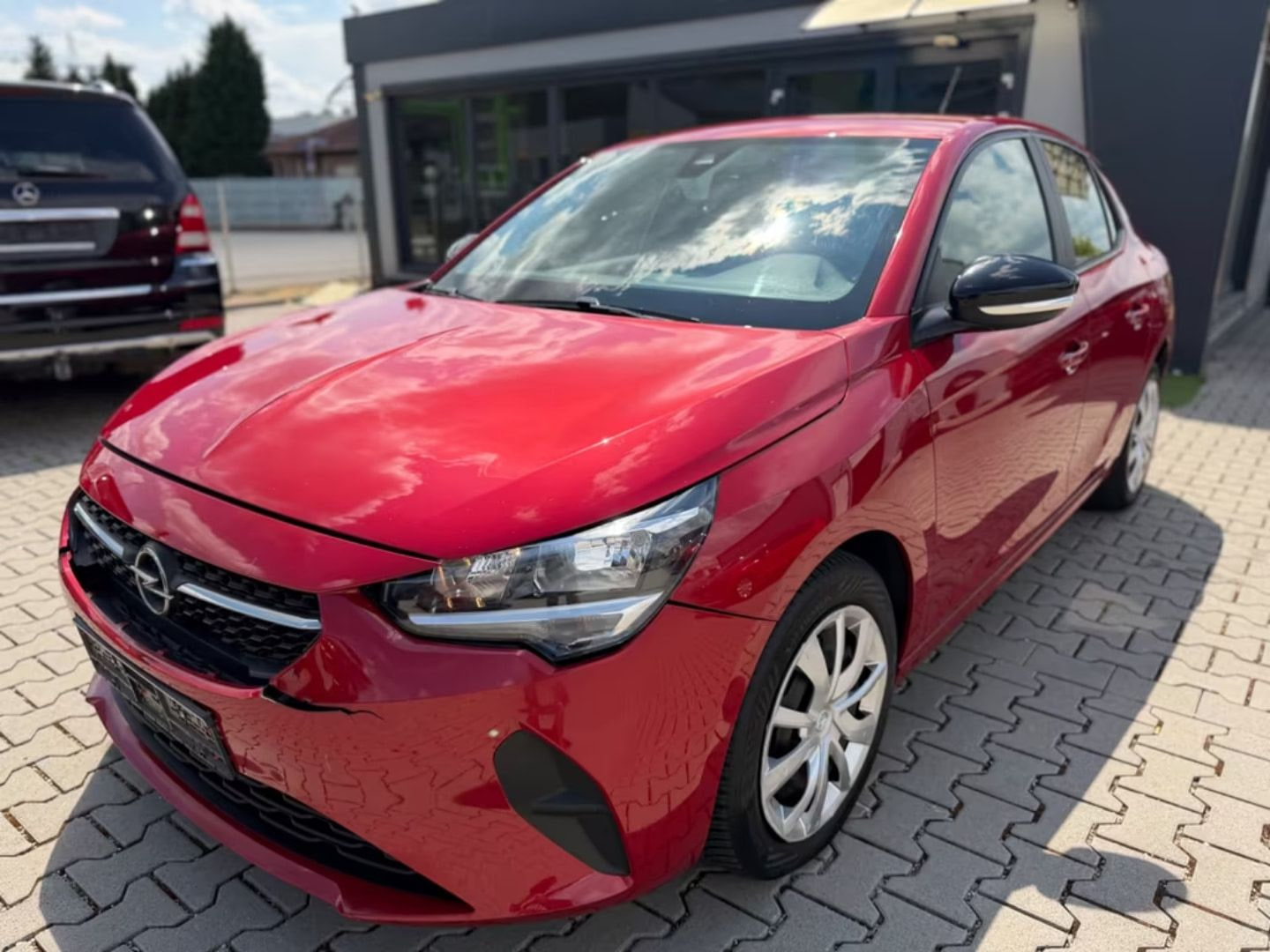 Opel Corsa — фото 1
