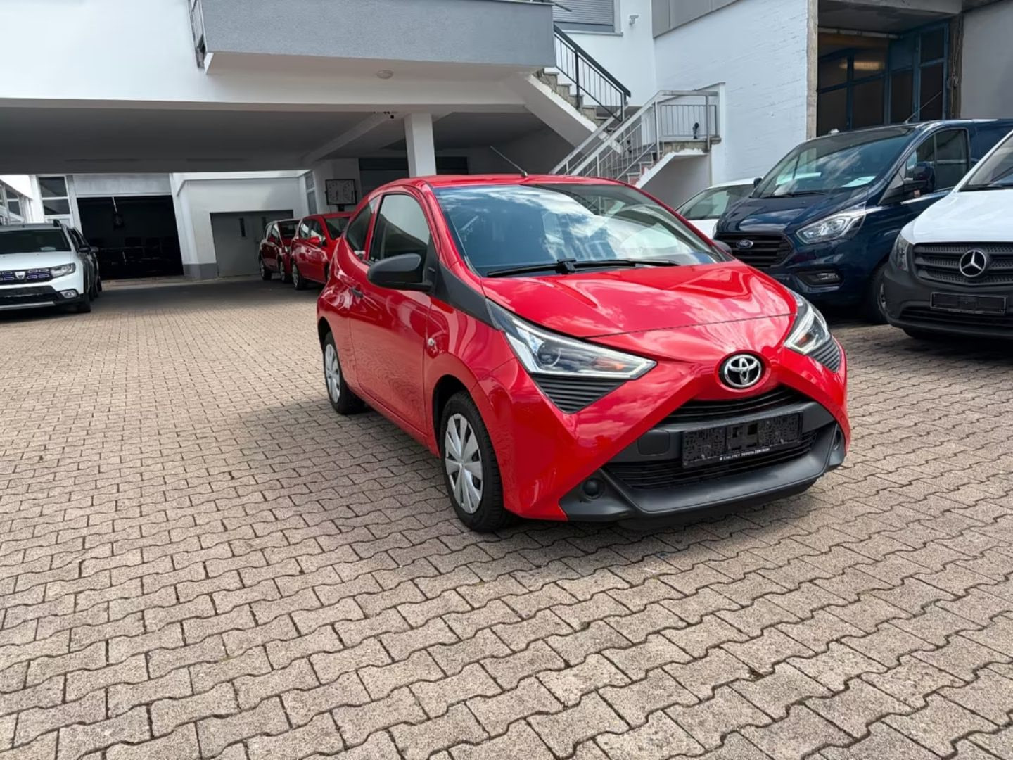 Toyota Aygo (X) — фото 6