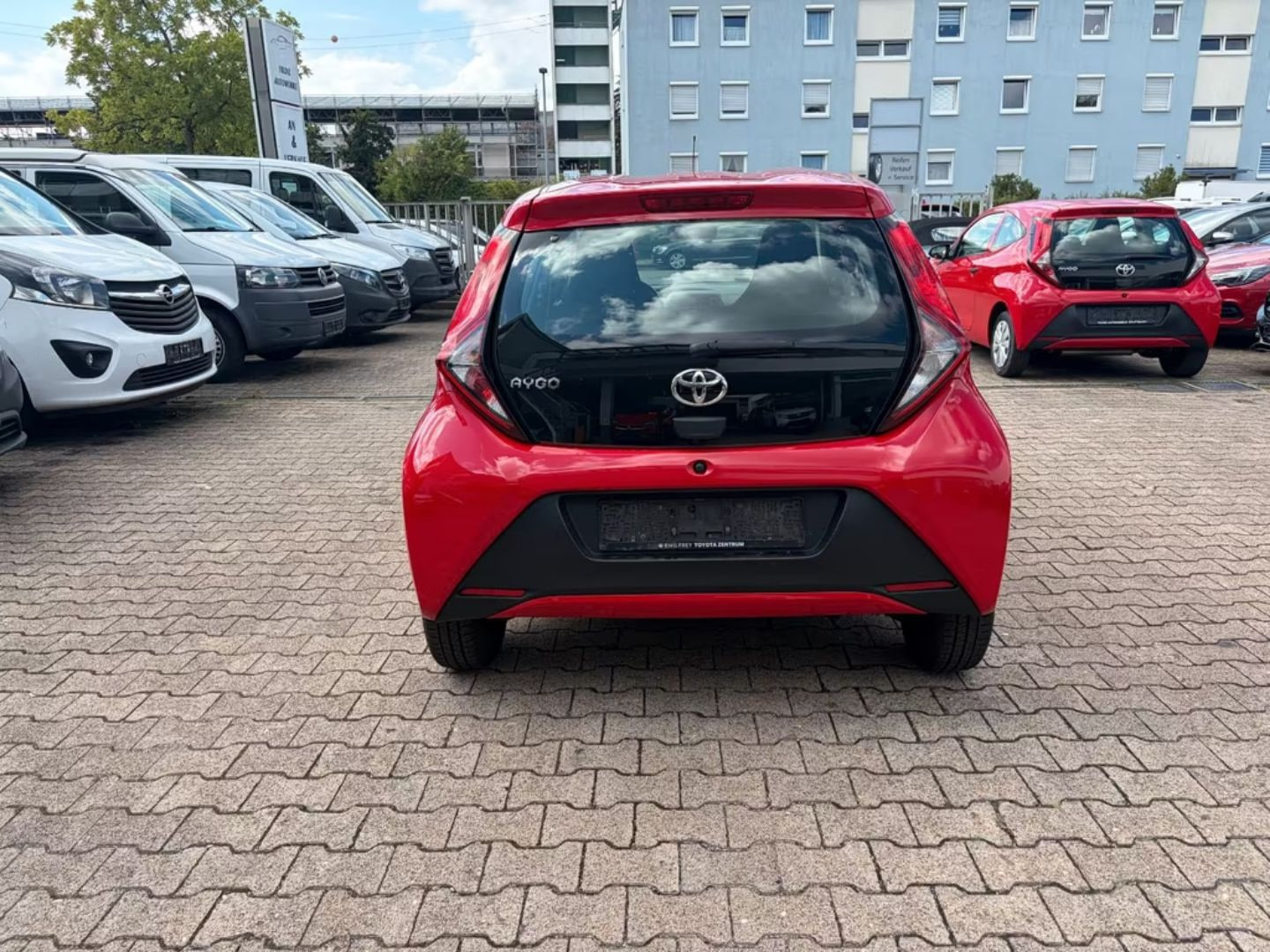 Toyota Aygo (X) — фото 7