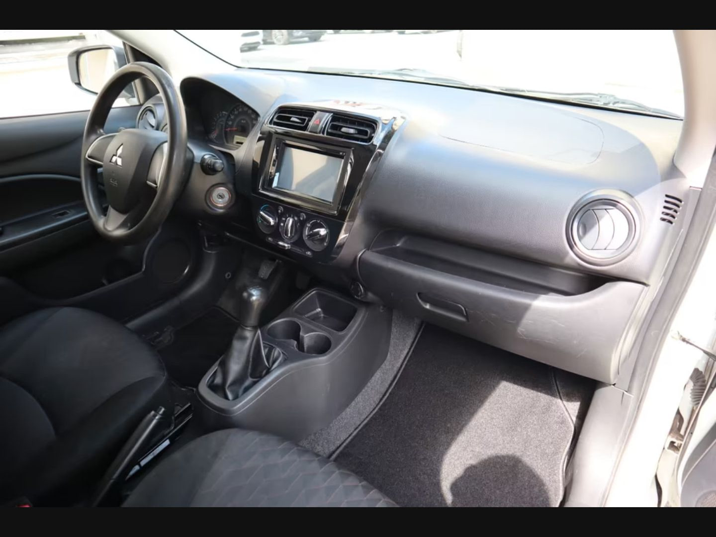 Mitsubishi Space Star — фото 3
