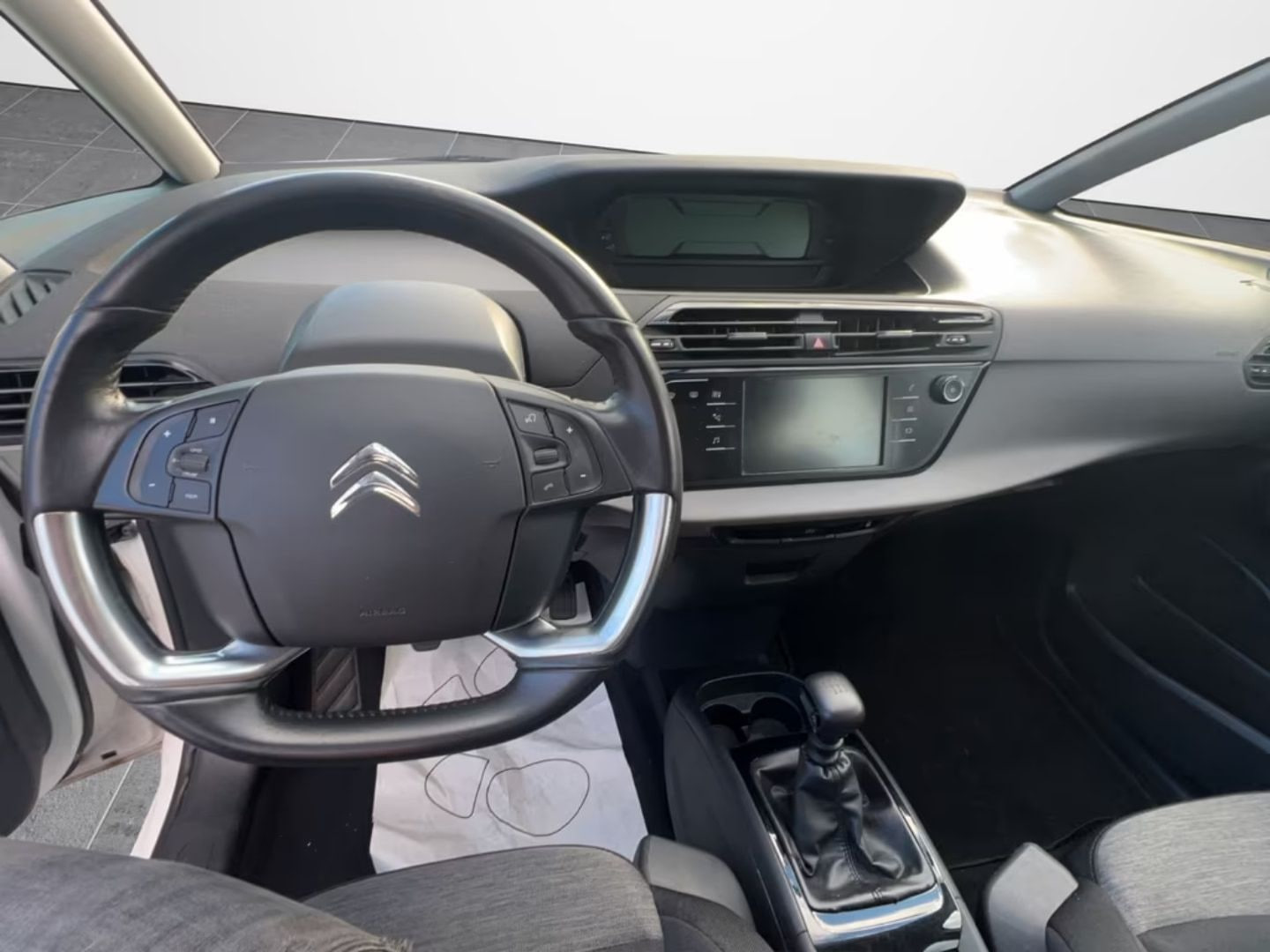 Citroen C4 Picasso — фото 4