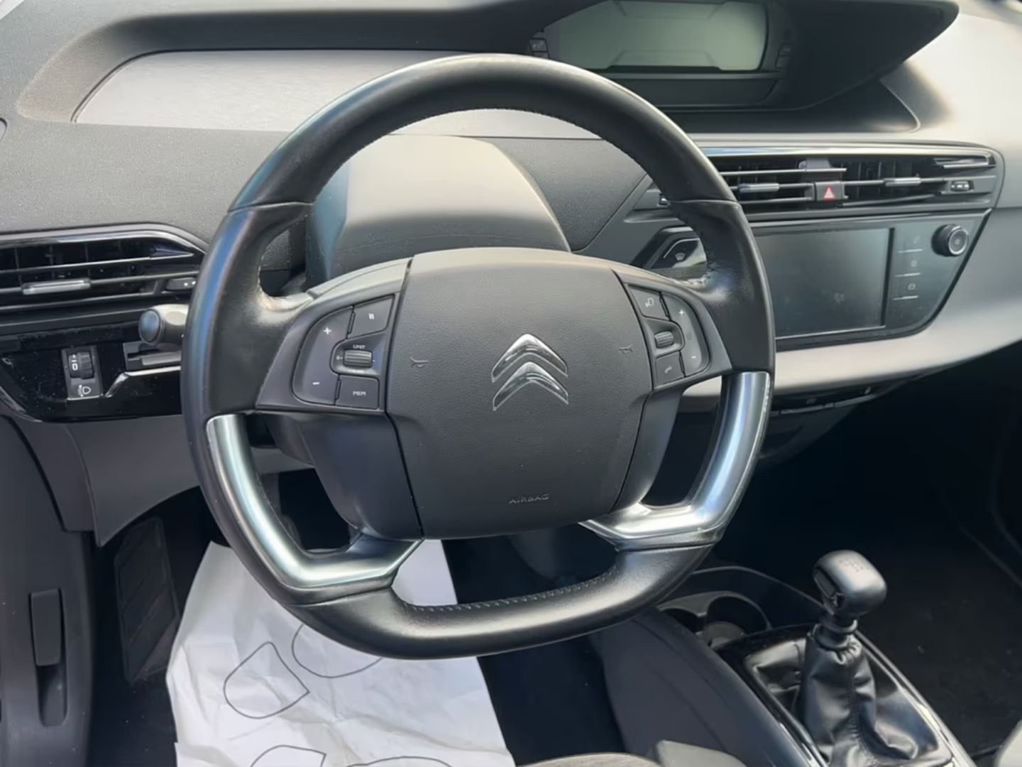 Citroen C4 Picasso — фото 10