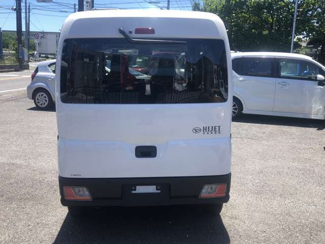 Daihatsu Hijet Cargo — фото 6