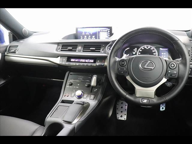 Lexus Lexus CT — фото 2