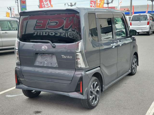 Daihatsu Tanto — фото 7