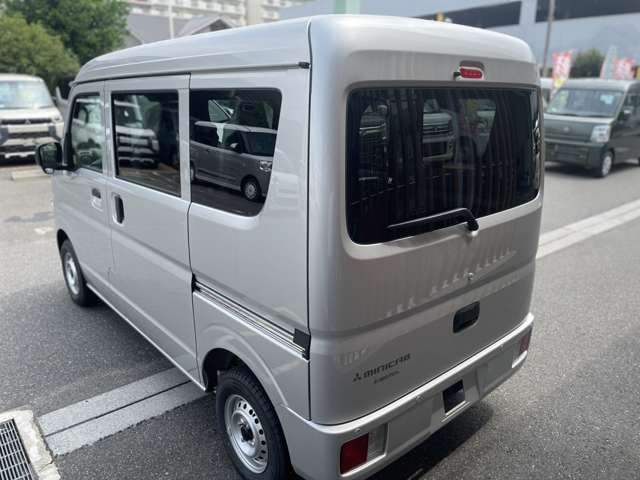 Mitsubishi Minicab — фото 13
