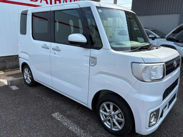 Toyota Pixis Mega — фото 14