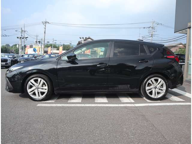 Subaru Impreza Hatchback — фото 14